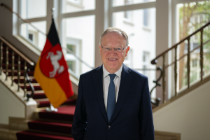 Bild "Grussworte:Stephan_Weil_kl.png"